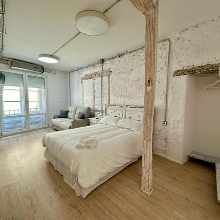 Apartamentos Carolina By Gaiarooms ليون المظهر الخارجي الصورة