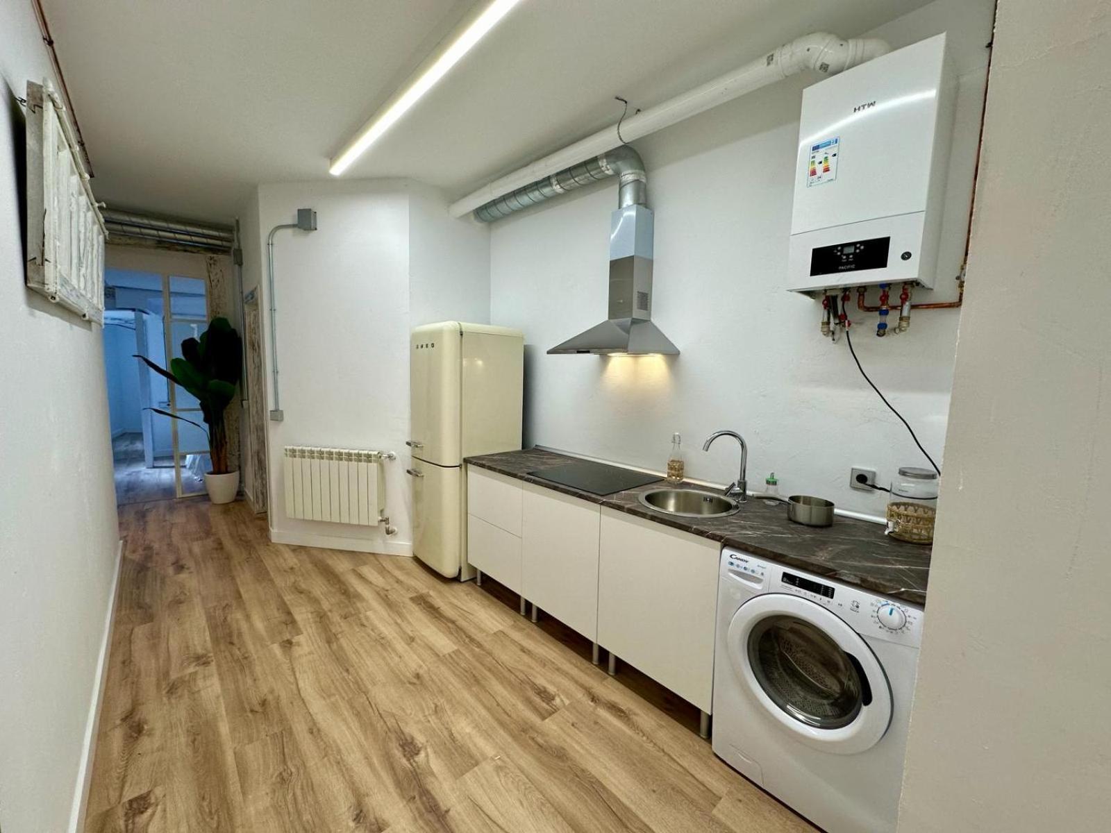 Apartamentos Carolina By Gaiarooms ليون المظهر الخارجي الصورة