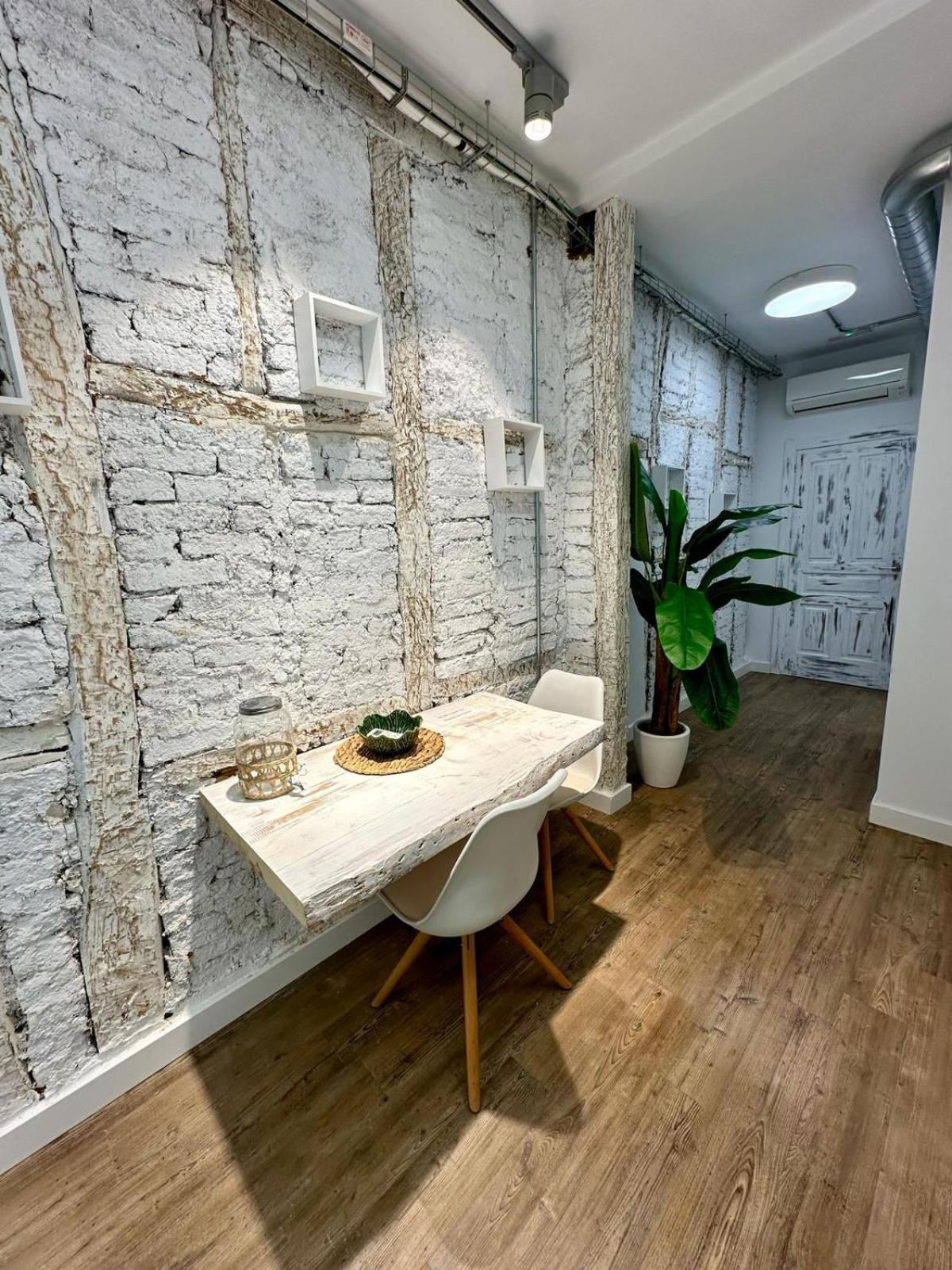 Apartamentos Carolina By Gaiarooms ليون المظهر الخارجي الصورة