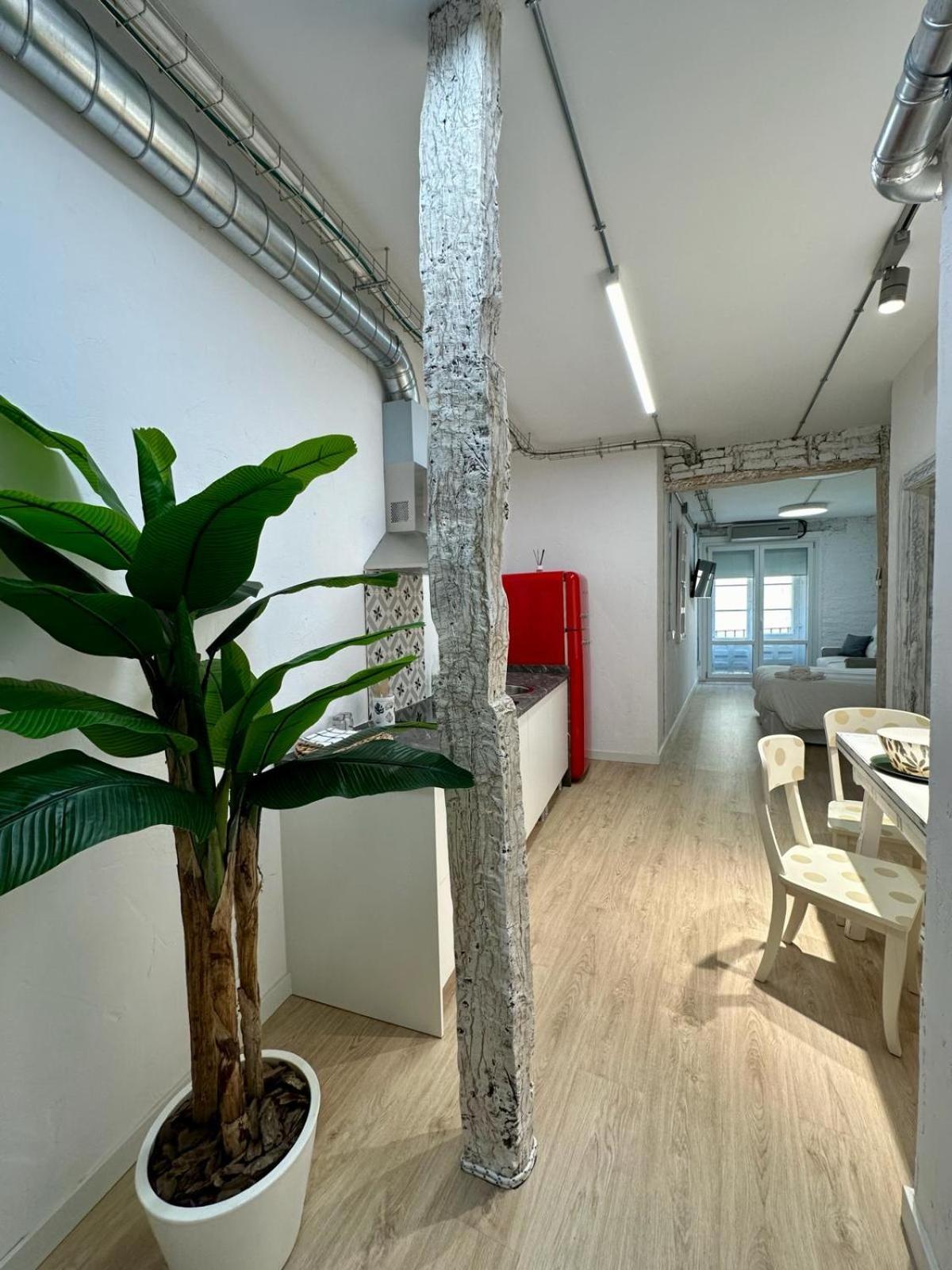 Apartamentos Carolina By Gaiarooms ليون المظهر الخارجي الصورة