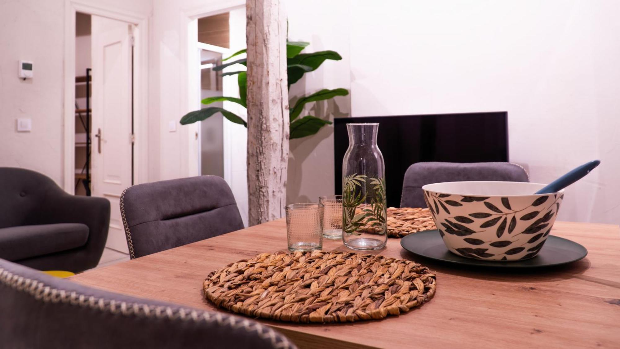 Apartamentos Carolina By Gaiarooms ليون المظهر الخارجي الصورة