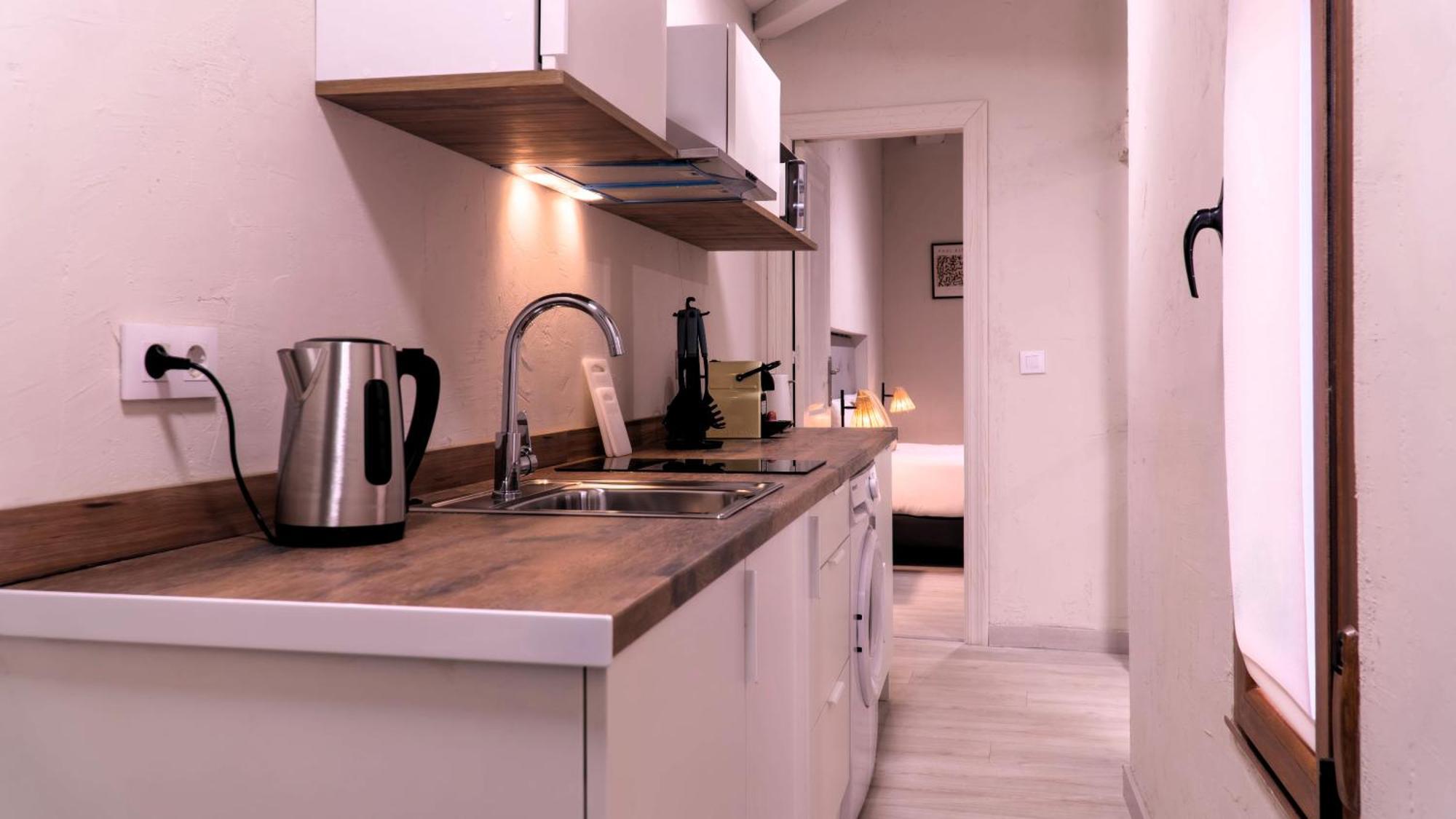 Apartamentos Carolina By Gaiarooms ليون المظهر الخارجي الصورة