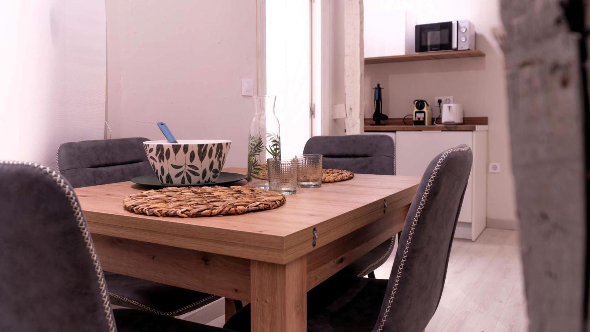 Apartamentos Carolina By Gaiarooms ليون المظهر الخارجي الصورة